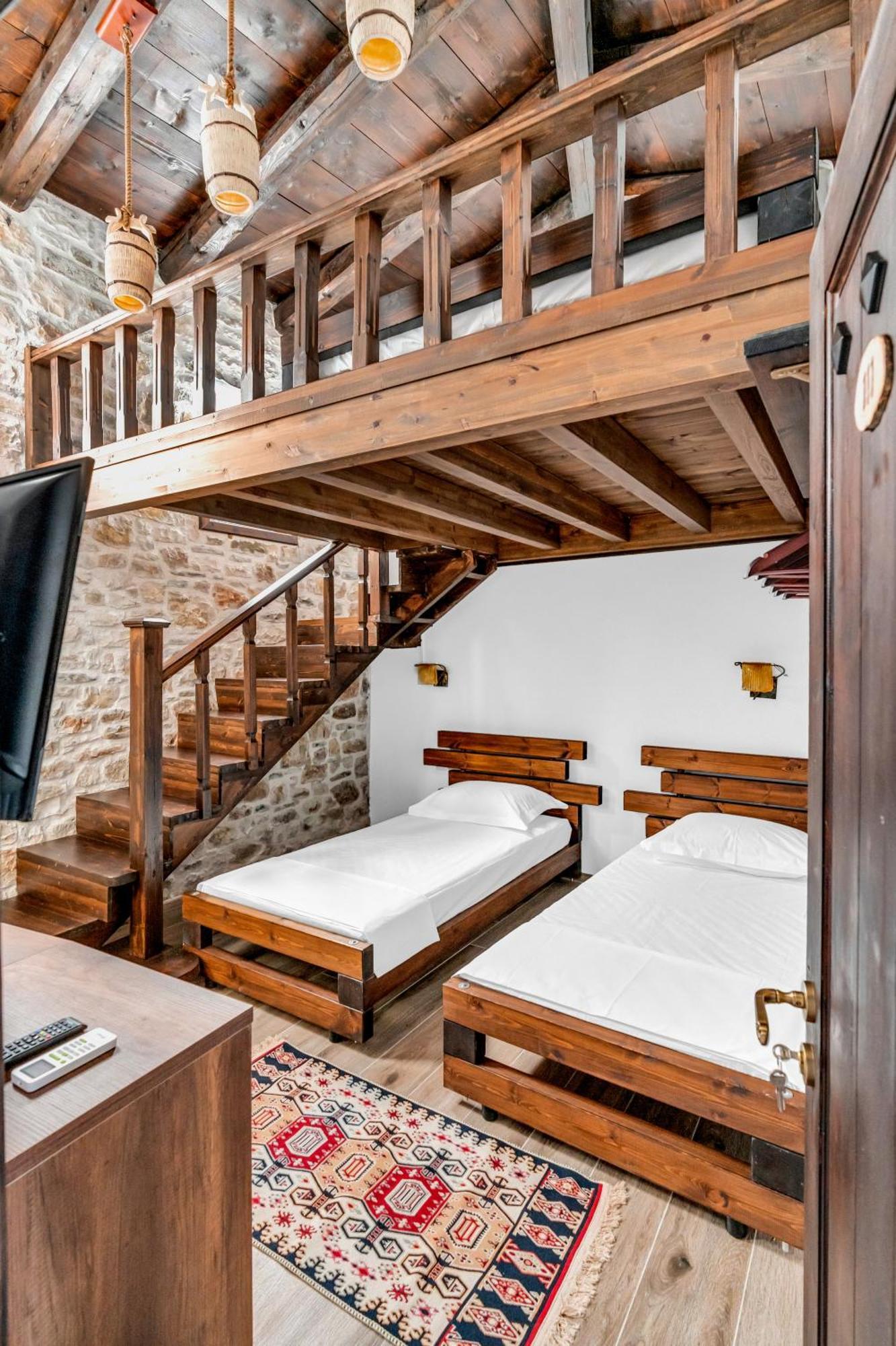 Hotell Bohem 4*
